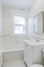 19 Colliston Rd, Unit Apt 3 -  19 Colliston Rd. in Boston, MA - Foto de edificio - Building Photo