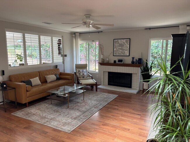 9956 Courtyard Dr in San Diego, CA - Building Photo - Building Photo