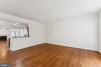 12423 Falconbridge Dr in North Potomac, MD - Building Photo - Building Photo