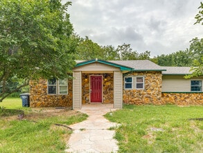 817 S Park Ave in Shawnee, OK - Building Photo - Building Photo