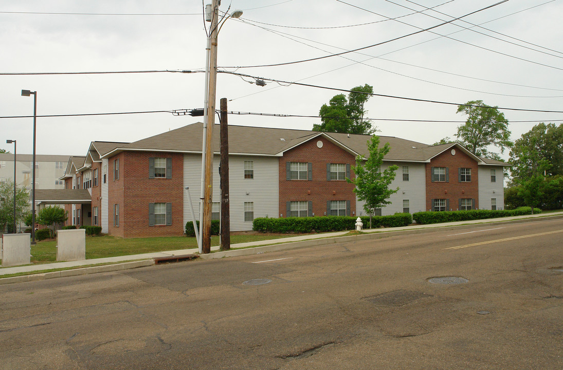 Webb Park Apartments in Jackson, MS - Building Photo