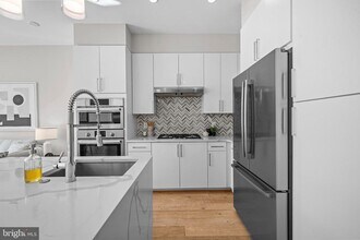 646 H St NE in Washington, DC - Foto de edificio - Building Photo