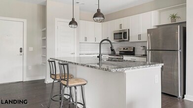 6025 Riverview Rd SE in Mableton, GA - Foto de edificio - Building Photo