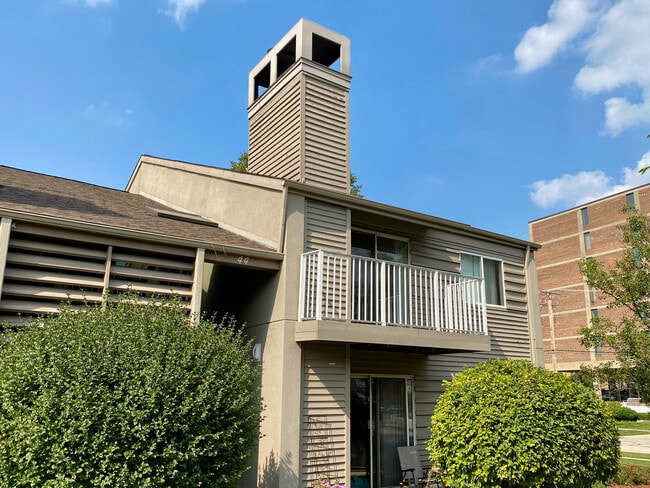 44 N Park Ave in Lombard, IL - Building Photo - Building Photo