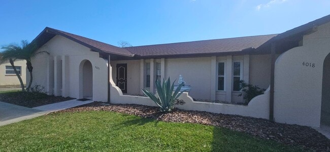 4020 Vilabella Dr in Sebring, FL - Building Photo - Building Photo