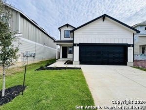 4089 Lily Glade Ln in Seguin, TX - Foto de edificio - Building Photo