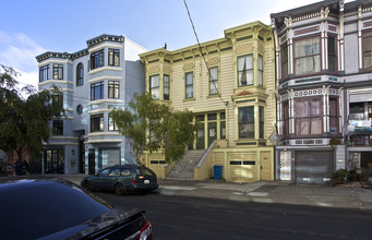 113-115 1/2 Bartlett Street in San Francisco, CA - Building Photo - Building Photo