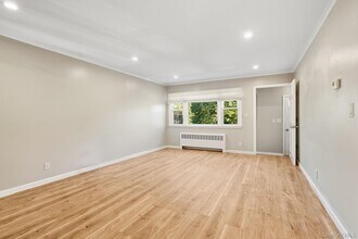 23 Young Pl in Tuckahoe, NY - Building Photo - Building Photo