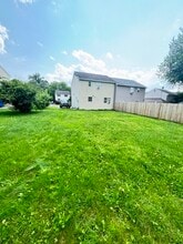 447 Garland Cir in Lancaster, PA - Building Photo - Building Photo