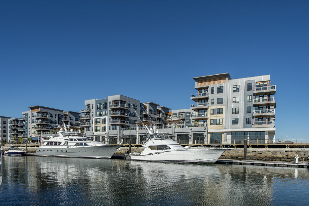 Meriel Marina Bay in Quincy, MA - Building Photo