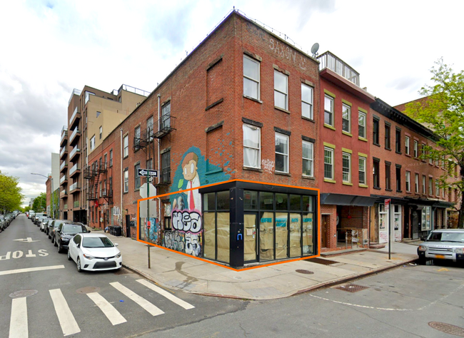 223 Kent Ave in Brooklyn, NY - Building Photo - Building Photo