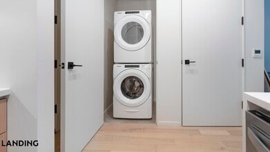 143 E Commerce St, Unit 505 in San Antonio, TX - Building Photo - Building Photo