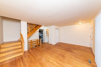 820 N Milwaukee Ave in Libertyville, IL - Foto de edificio - Building Photo