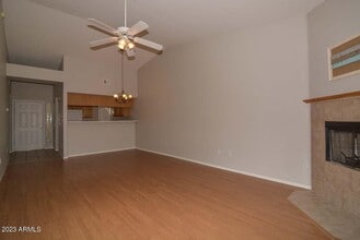 7101 W BEARDSLEY Rd in Glendale, AZ - Building Photo - Building Photo