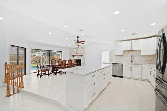 20951 Chisolm Way in Boca Raton, FL - Building Photo - Building Photo