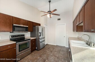 511 Biscayne Ln in Sebastian, FL - Building Photo - Building Photo