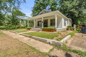 642 Allen St in Tupelo, MS - Building Photo - Building Photo