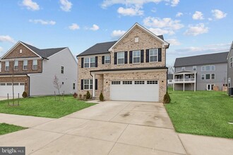 15515 Twin River Cir in Bowie, MD - Building Photo - Building Photo