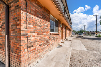 1410 E 16th St in Loveland, CO - Building Photo - Building Photo