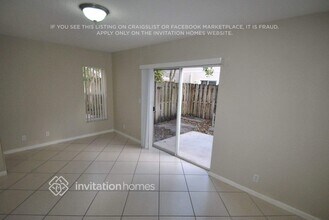 964 Summit Lake Dr in West Palm Beach, FL - Building Photo - Building Photo