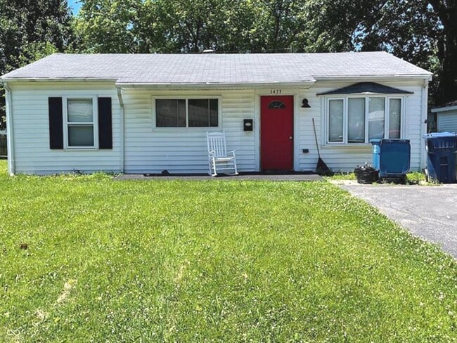 property at 1433 Hillcrest Dr