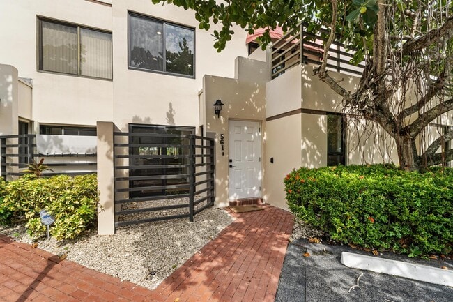541 N Ocean Blvd