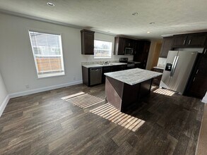 11403 E 17th Ave in Aurora, CO - Building Photo - Building Photo