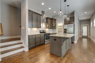 1713 Straightway Ave in Nashville, TN - Building Photo - Building Photo