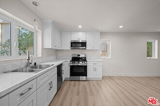 1509 Edris Dr in Los Angeles, CA - Building Photo - Building Photo