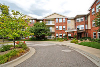 Chatelaine Residences in Lincoln, NE - Foto de edificio - Building Photo