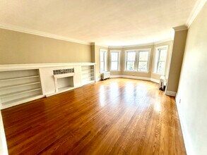 425 N Maple Ave, Unit 2 in Oak Park, IL - Building Photo - Building Photo