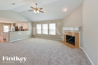 3122 Snowbird Meadow Dr in Spring, TX - Foto de edificio - Building Photo