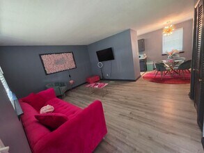 2006 Waters Dr in Raleigh, NC - Building Photo - Building Photo