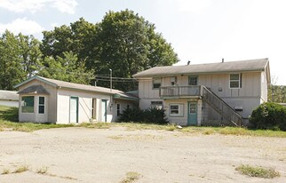 6811 Ann Arbor Rd in Jackson, MI - Building Photo