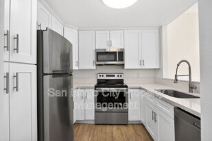 3980 Faircross Pl in San Diego, CA - Building Photo