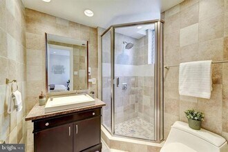 3239 N St NW in Washington, DC - Building Photo - Building Photo