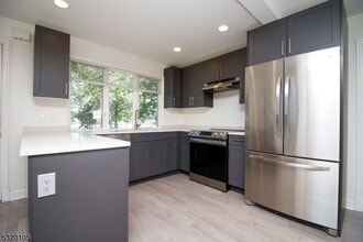 88 E Shore Rd in Denville, NJ - Building Photo - Building Photo