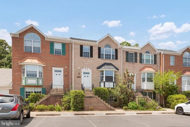 property at 46613 Silhouette Square