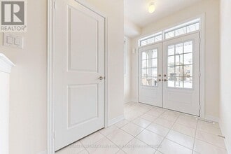 2011 Horace Duncan Cres in Oshawa, ON - Building Photo - Building Photo