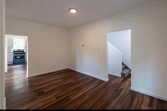 417 E Burgess St in Pittsburgh, PA - Building Photo - Building Photo