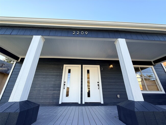 2209 Gano St in Houston, TX - Building Photo - Building Photo