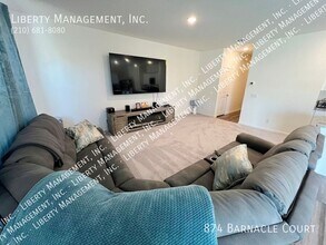 874 Barnacle Ct in Adkins, TX - Building Photo - Building Photo