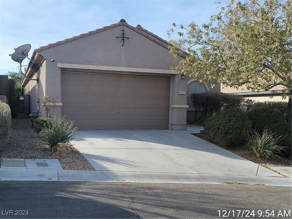 2617 Rue Toulouse Ave in Henderson, NV - Building Photo