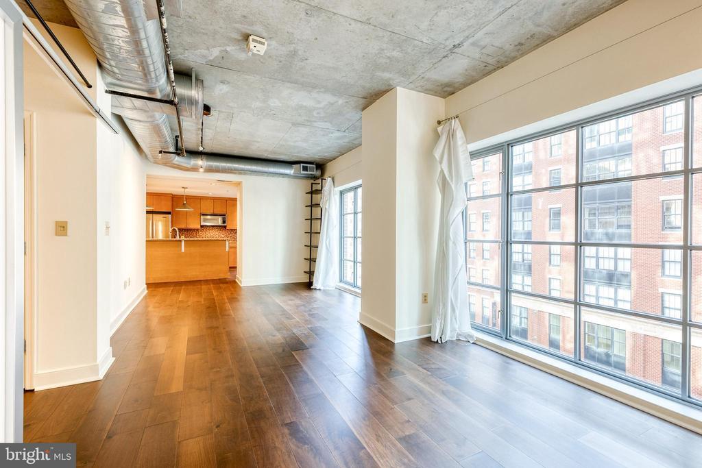 850 Aliceanna St-Unit -502 in Baltimore, MD - Building Photo