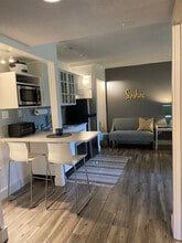 700 Olde Camelot Cir in Haines City, FL - Foto de edificio - Building Photo