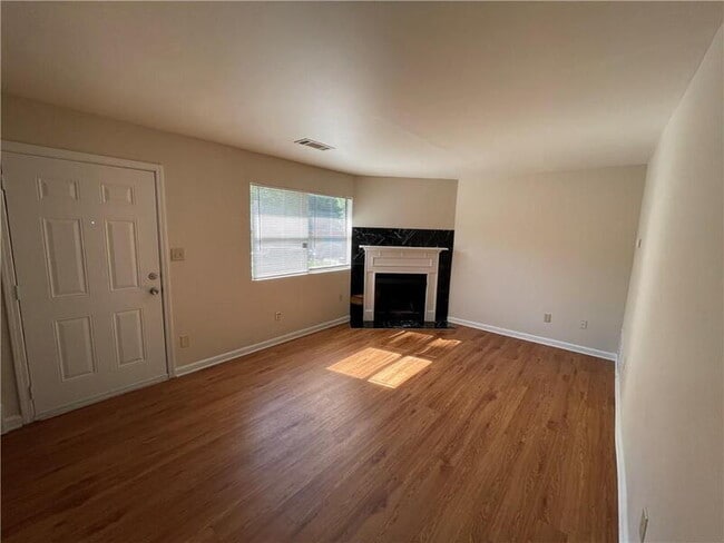 1108 Cousins Rd in Woodstock, GA - Building Photo - Building Photo