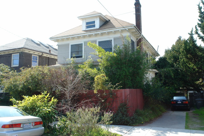 1634 Walnut St in Berkeley, CA - Building Photo - Building Photo