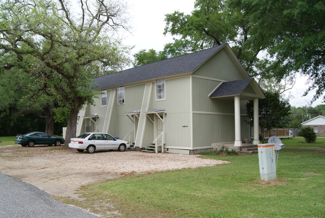 306 W Shriver Ave in Summerdale, AL - Building Photo - Building Photo