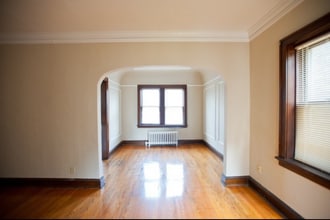 3817 N Humboldt Ave, Unit 4 in Milwaukee, WI - Building Photo - Building Photo