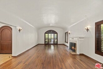 664 S Highland Ave in Los Angeles, CA - Building Photo - Building Photo